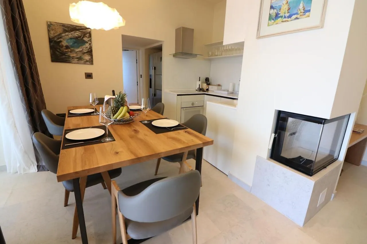 Seaside Apartment Volosko On The Beach Опатия