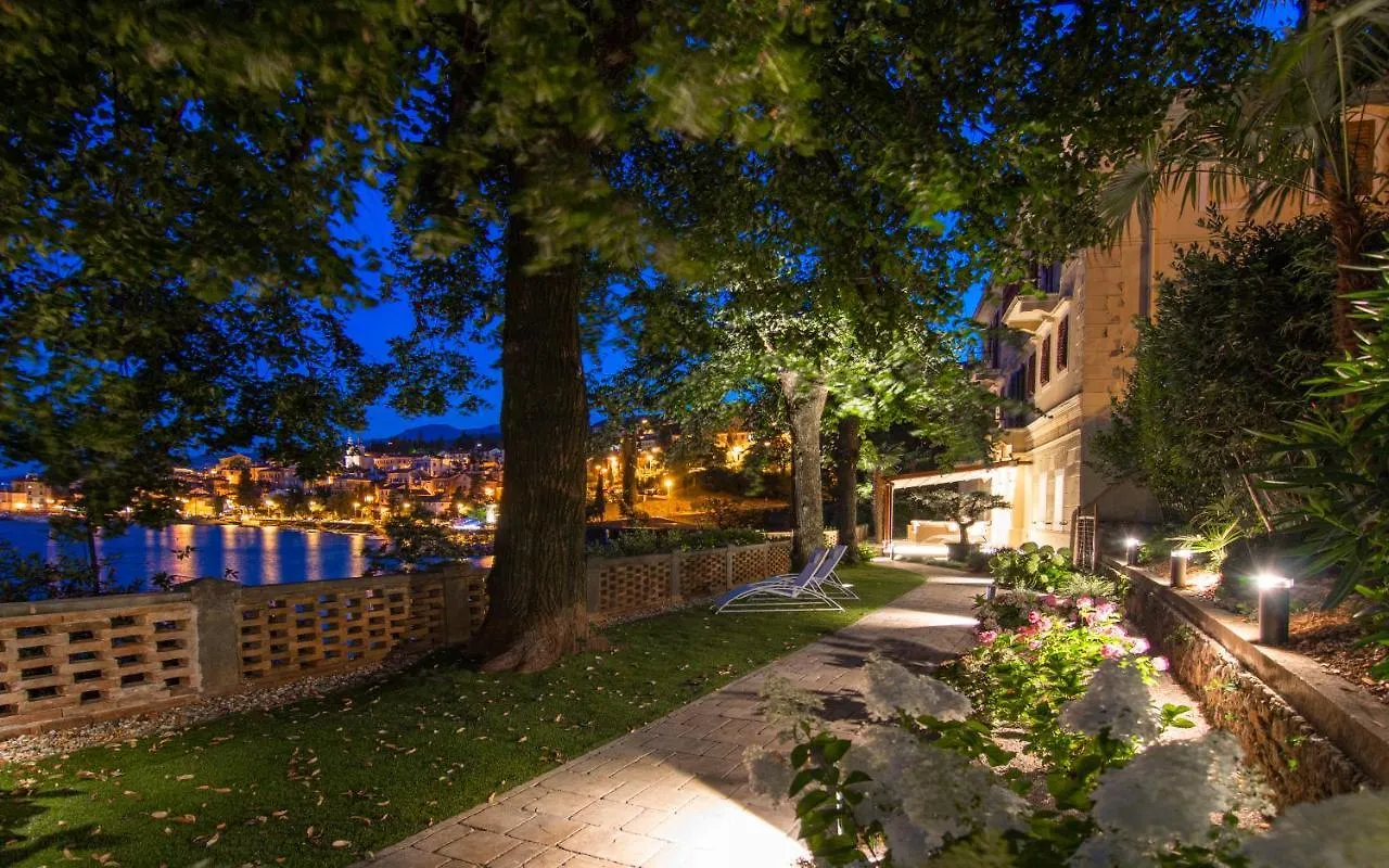 Seaside Apartment Volosko On The Beach Опатия