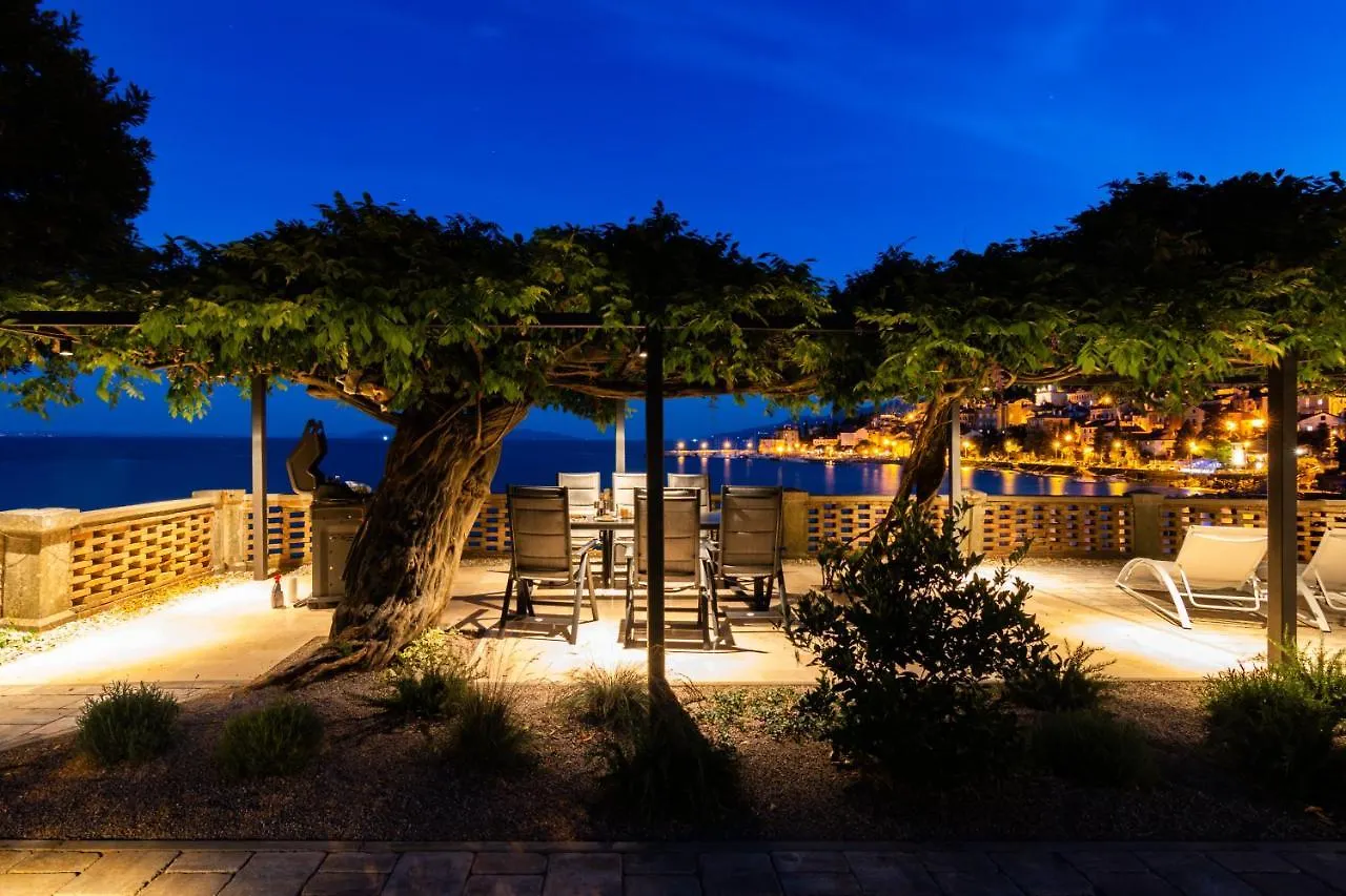 Seaside Apartment Volosko On The Beach location